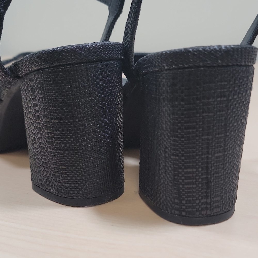 Kenneth Cole Reaction Reeva Platform Heels - Picture 10 of 16